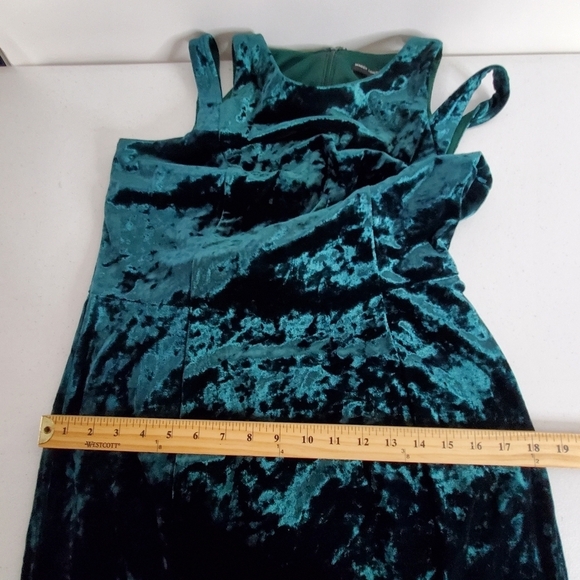 Maggy London Crushed Velvet Midi Dress Size 10 Green Stretch Velour Party - Picture 11 of 15